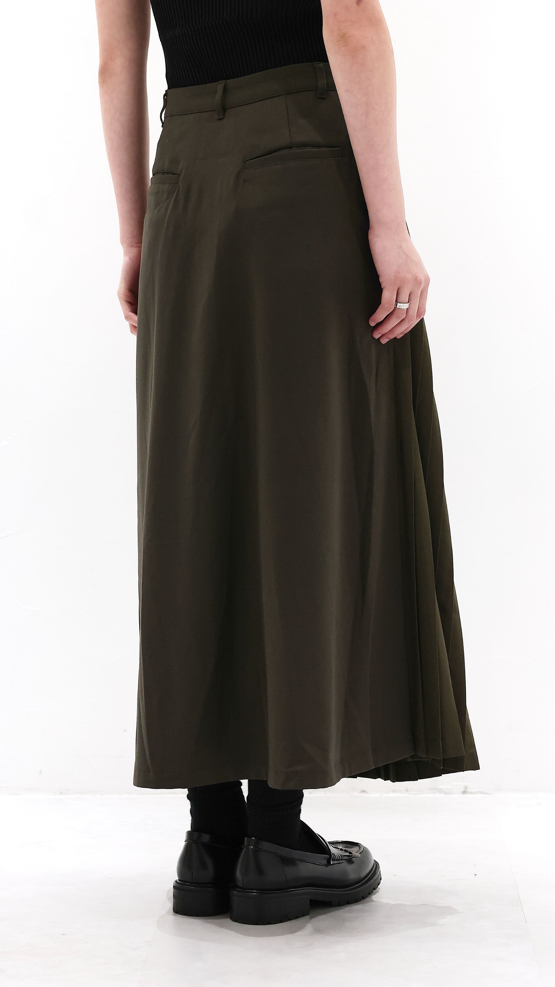 Front Pleated Flare Skirt