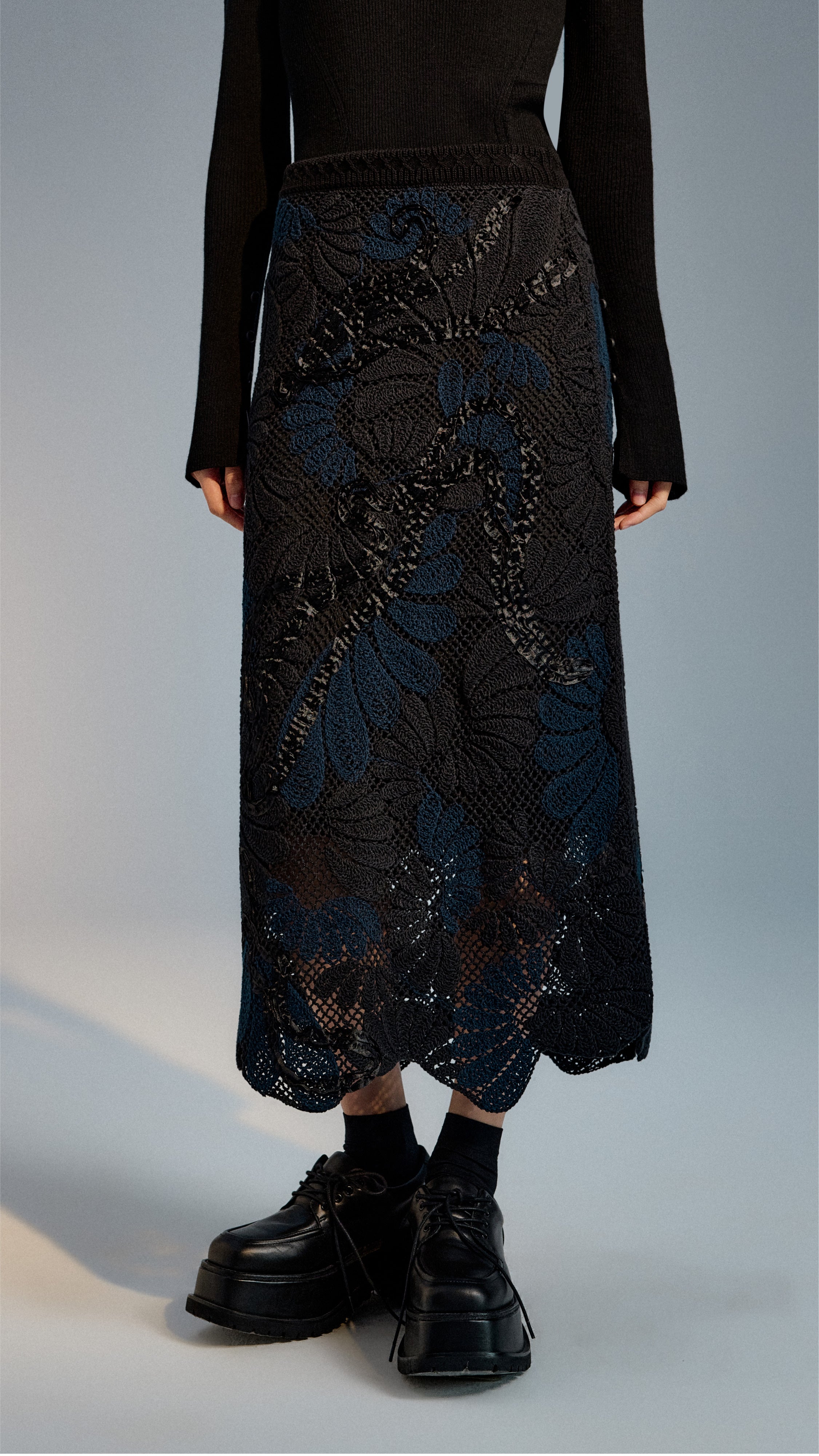 Tape Embroidery Skirt