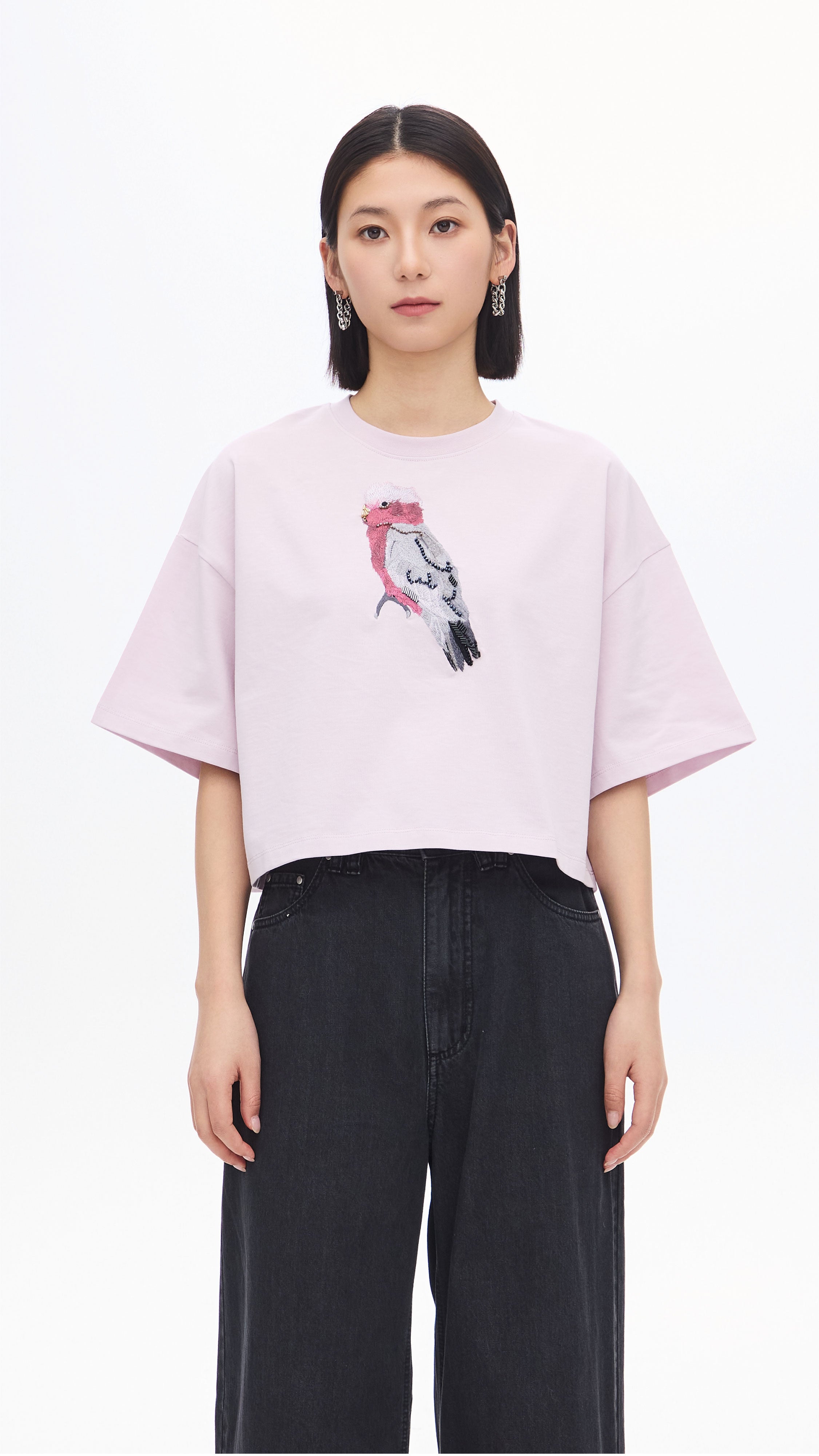 Cropped Parrot Graphic Embroidery Tee